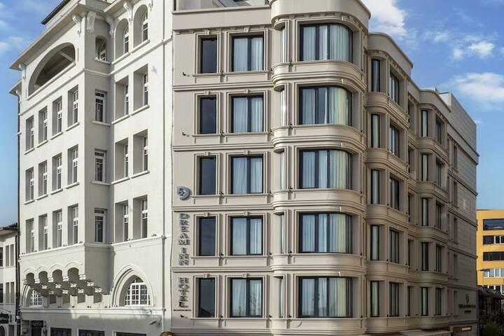 Hotel 60 of 64