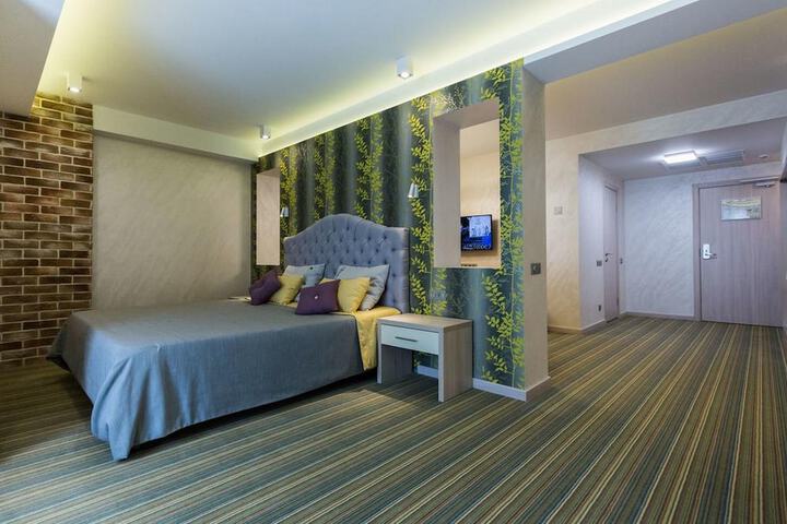 Room 14 of 39