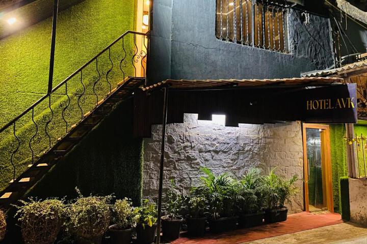 Hotel AVK Stay near Versova Beach