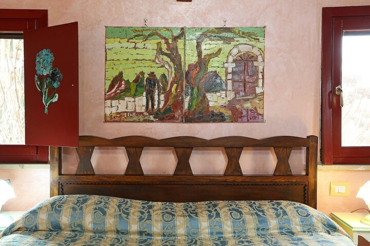 Room 7 of 28