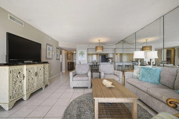 Photo of Emerald Towers 605 by Five Star Properties