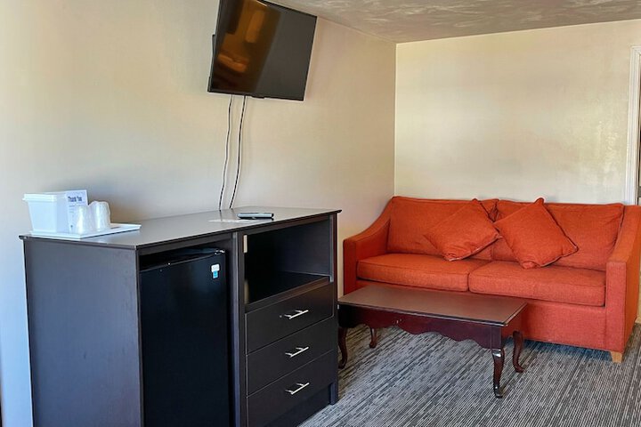 Room 132 of 207