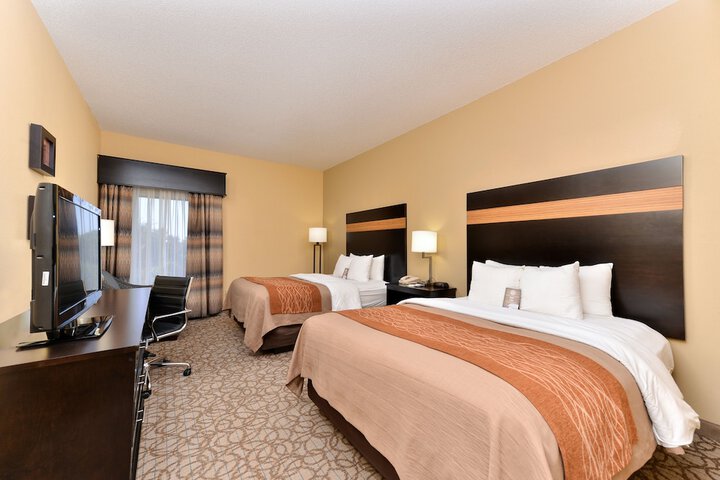 2 Queen Beds (4 of 29)