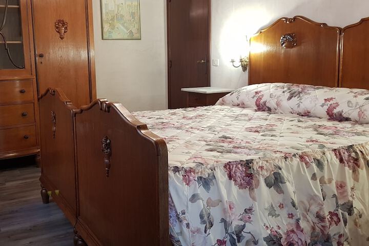 Room 16 of 30