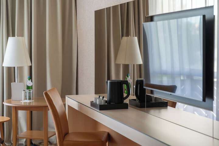 Room 20 of 99