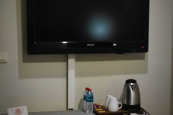 Room 74 of 126