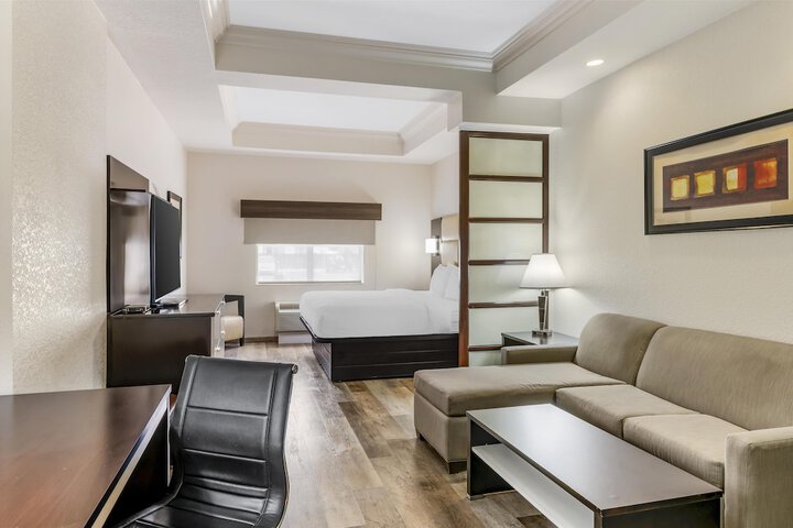 Room 29 of 59