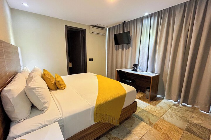 Room 40 of 91