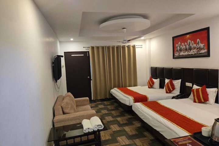 Room 15 of 21
