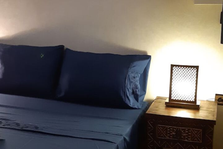 Room 16 of 104
