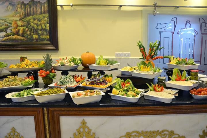 Dining 92 of 110