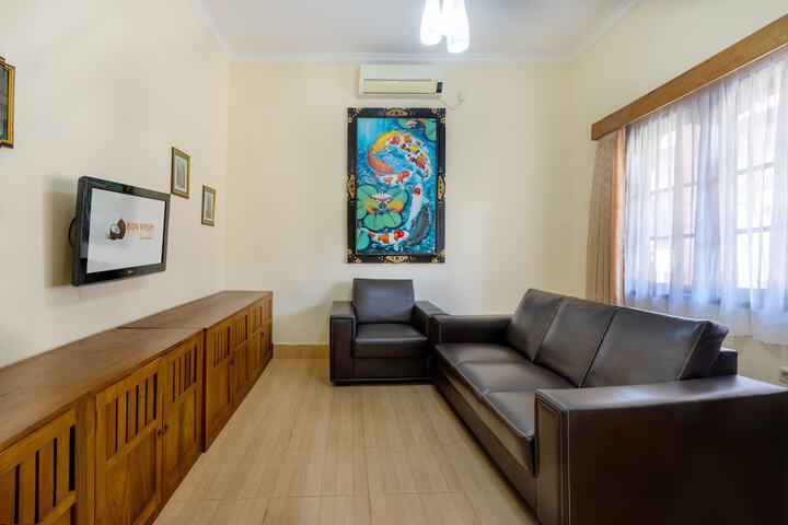 Room 6 of 16