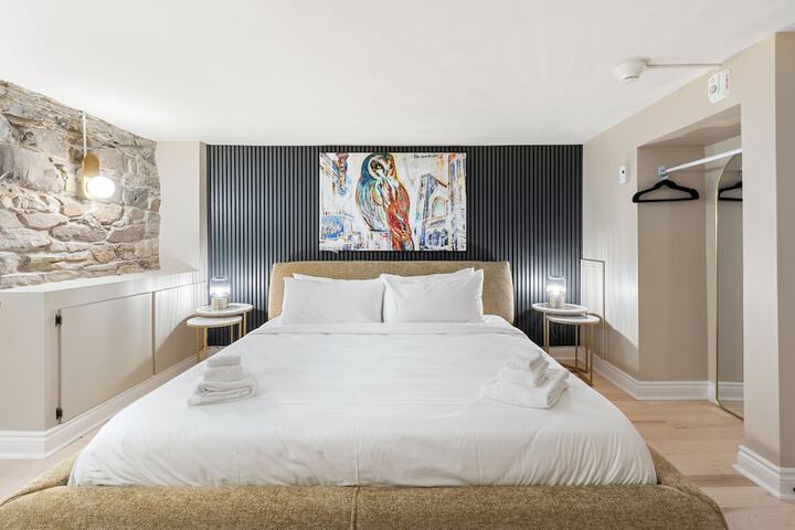 Room 41 of 83