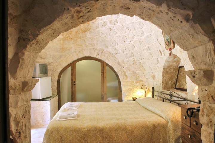 Room 9 of 56