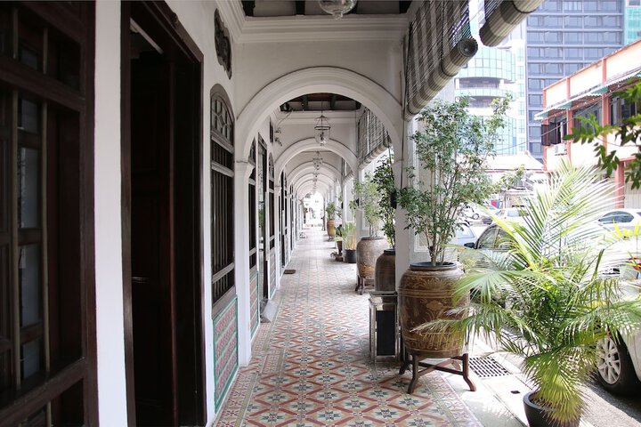 Hotel 100 of 108
