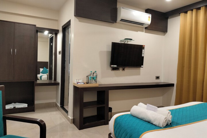 Room 14 of 36
