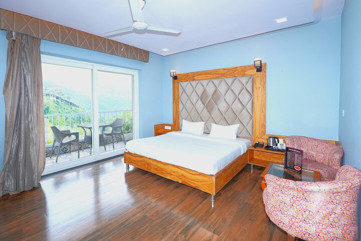 Room 52 of 152