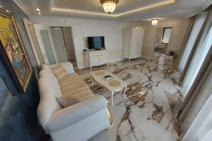 Room 21 of 81