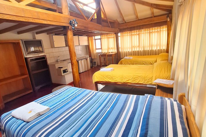 Room 10 of 32