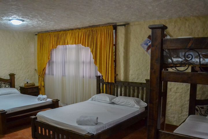 Room 67 of 178