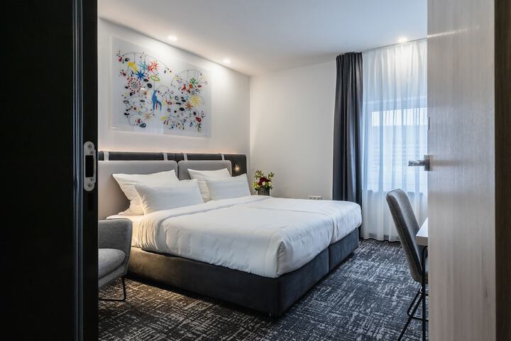 Room 29 of 62