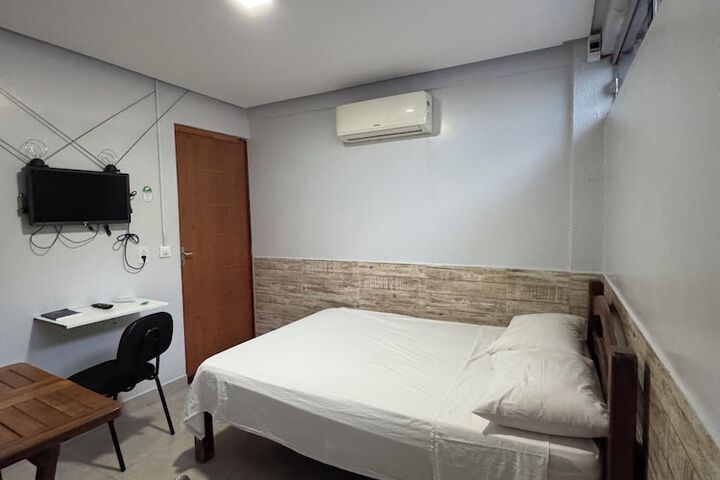 Room 27 of 60