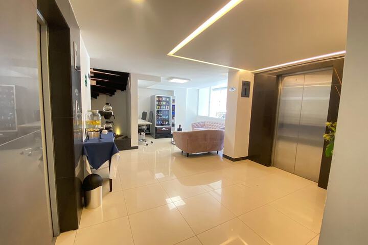 Entrance & Lobby