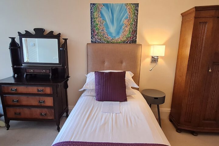 Room 41 of 141