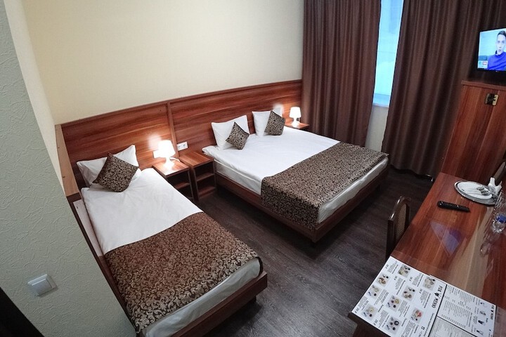Room 12 of 23
