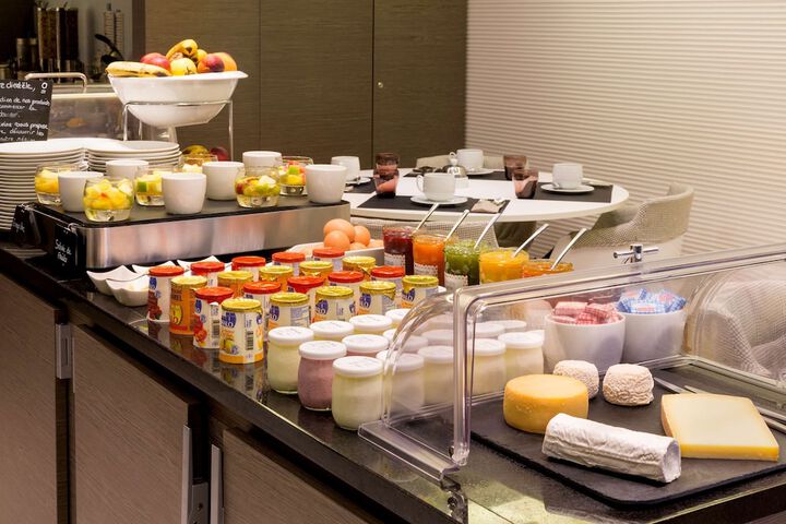 Breakfast/Coffee Service 50 of 66