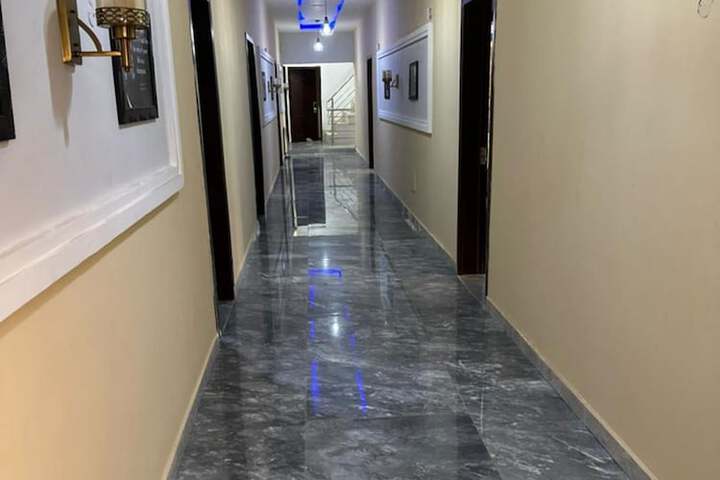 Ballroom/Hall 29 of 31