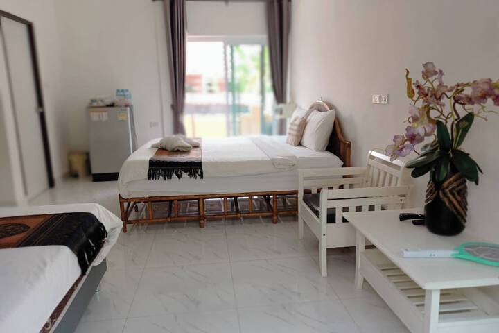 Room 10 of 43