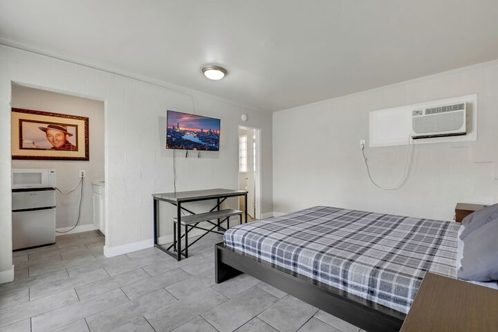 Suite King Bed Kitchenette Ground Floor (6 of 15)