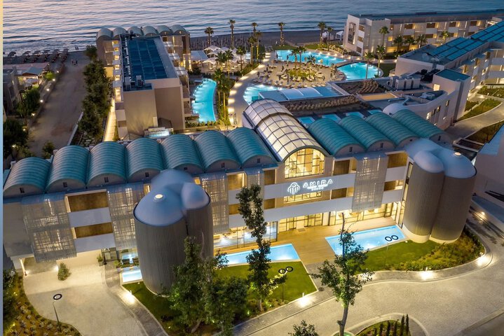 AMIRA LUXURY RESORT & SPA