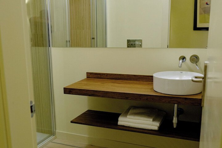 Room 15 of 26
