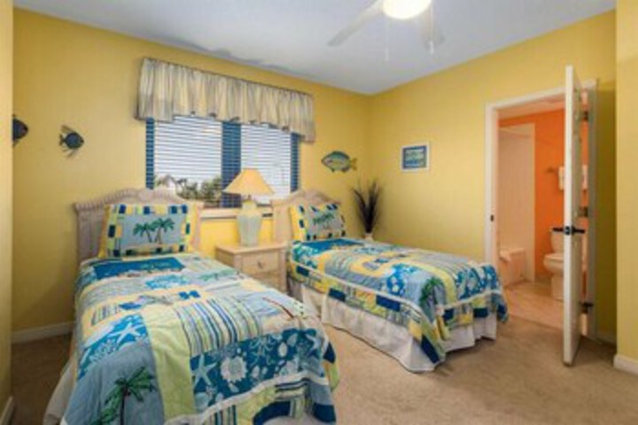 Room 130 of 148