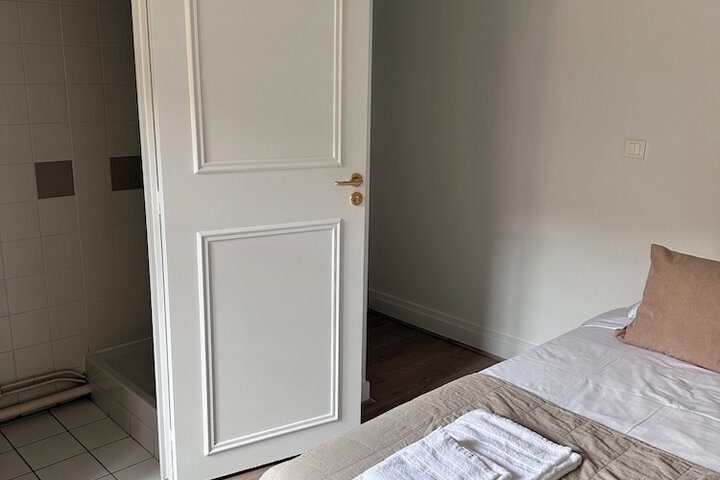 Room 3 of 15