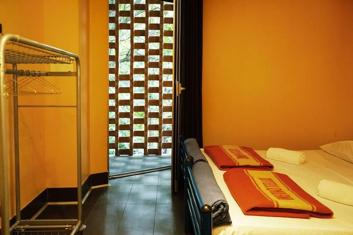 Room 22 of 51