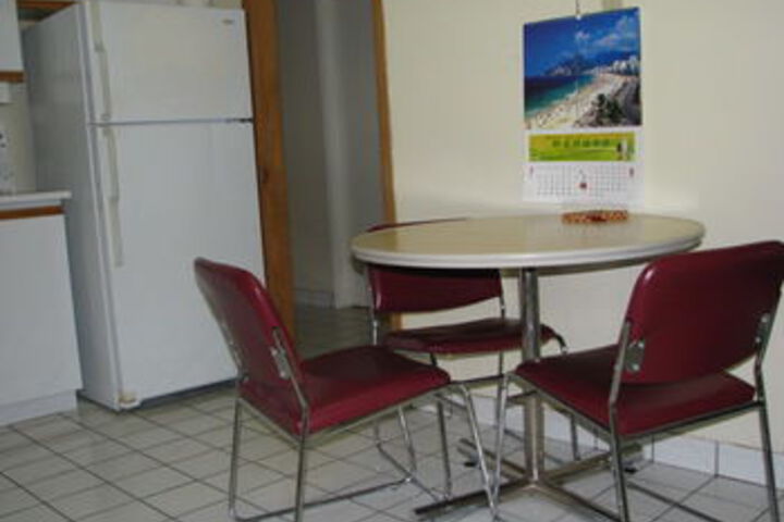 Dining 6 of 15