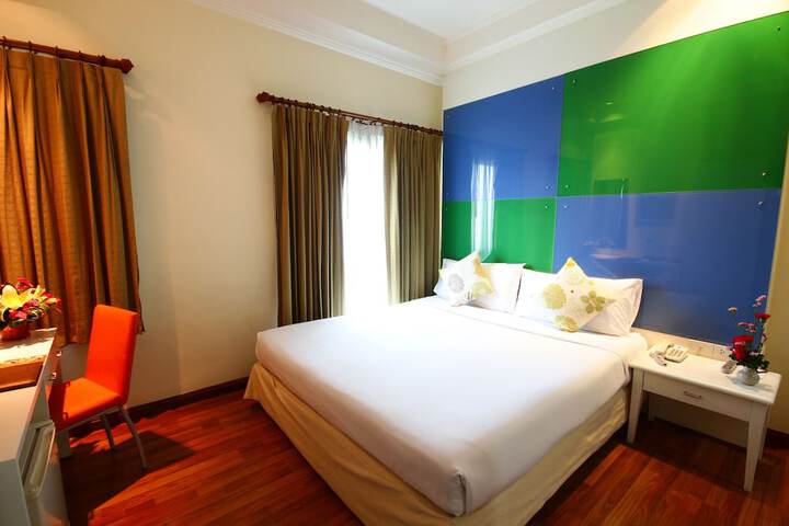 Room 19 of 64
