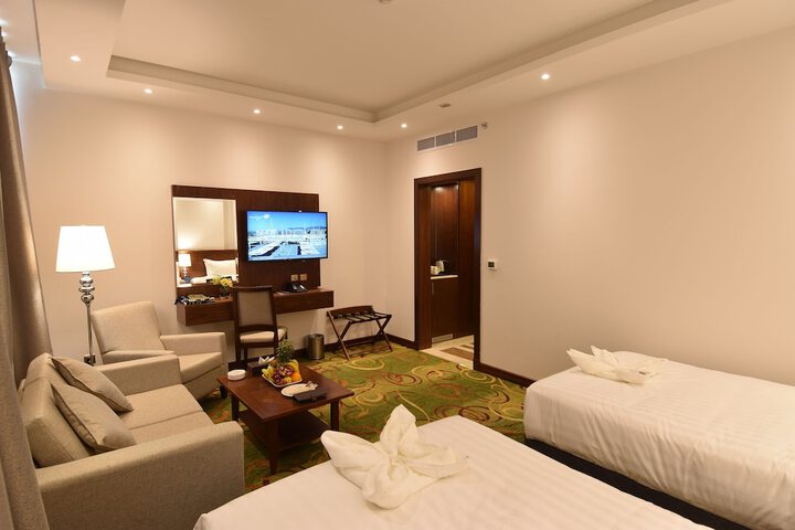 Room 21 of 39