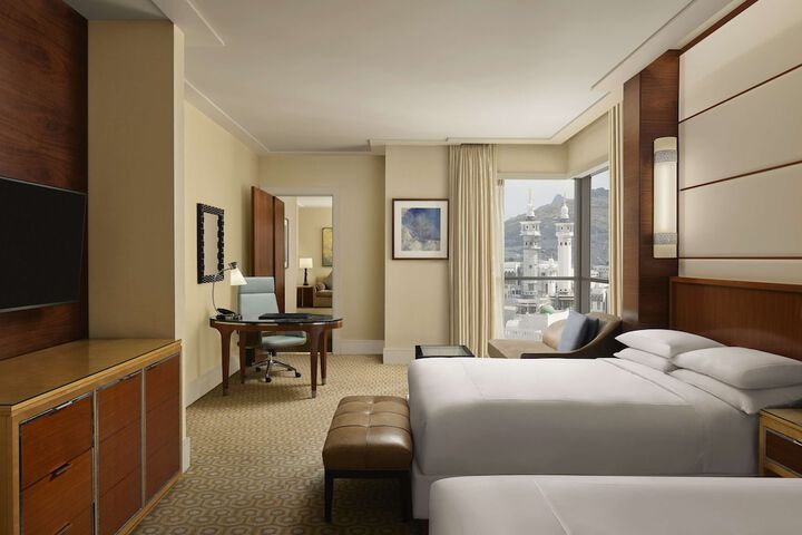 Room 30 of 91