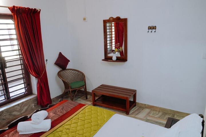 Room 43 of 84