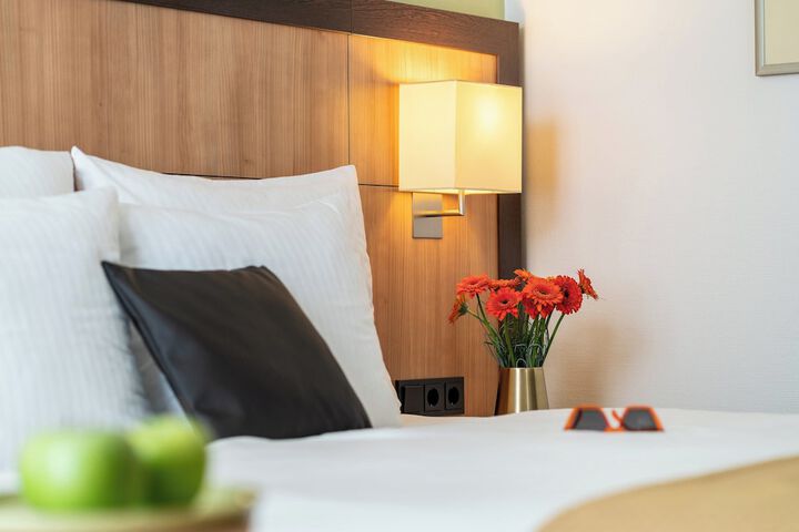 Room 15 of 70