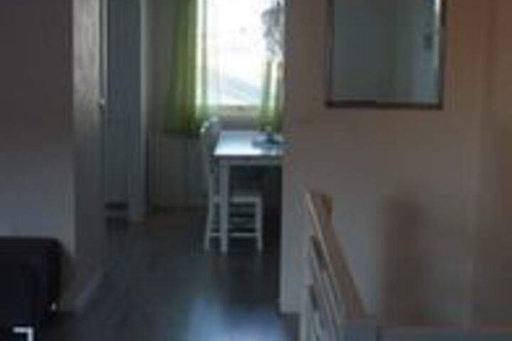 Room 8 of 30