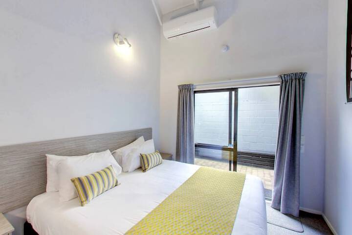 Room 15 of 43