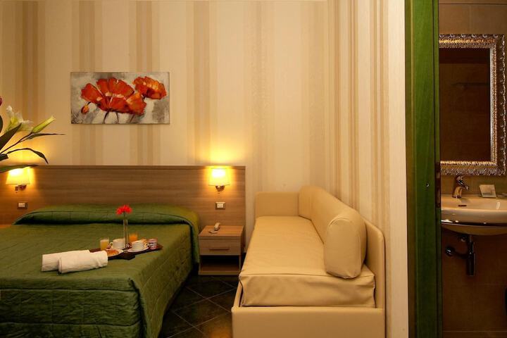Spa 34 of 47