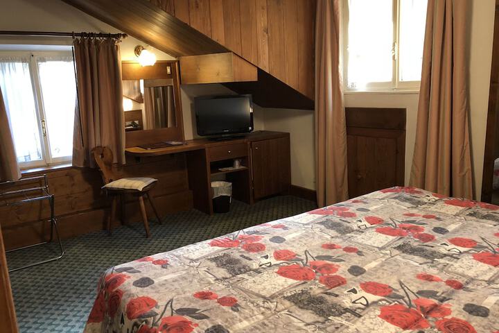 Room 15 of 72