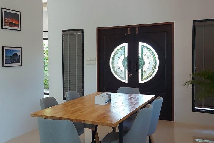 Room 13 of 20