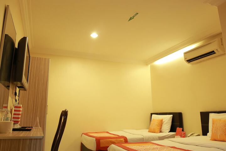 Room 12 of 52